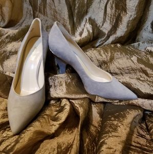 NWOT Nine West gray suede Whistle hells S 7.5M